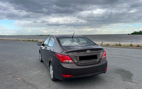 Hyundai Solaris II рестайлинг, 2015 год, 800 000 рублей, 10 фотография