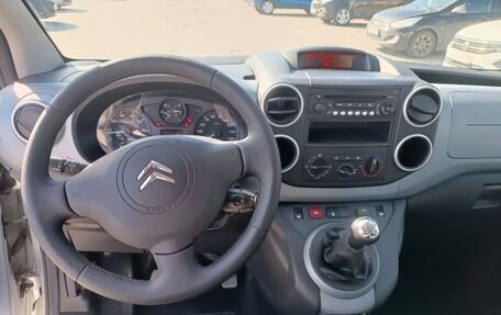 Citroen Berlingo II рестайлинг, 2011 год, 1 077 000 рублей, 13 фотография