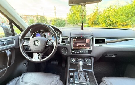 Volkswagen Touareg III, 2016 год, 2 830 000 рублей, 8 фотография