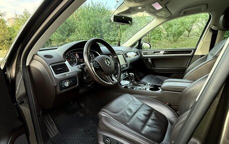 Volkswagen Touareg III, 2016 год, 2 830 000 рублей, 7 фотография