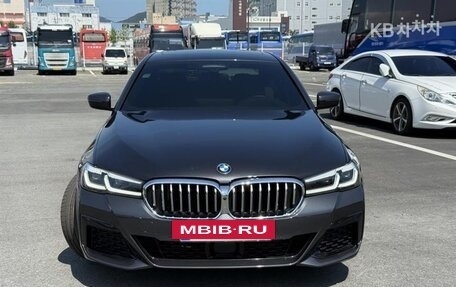 BMW 5 серия, 2023 год, 4 050 000 рублей, 2 фотография