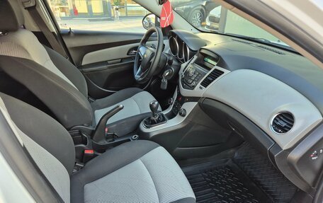 Chevrolet Cruze II, 2012 год, 695 000 рублей, 7 фотография