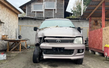 Toyota Lite Ace IV, 1998 год, 200 000 рублей, 2 фотография