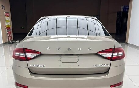 Skoda Octavia, 2022 год, 1 600 000 рублей, 15 фотография