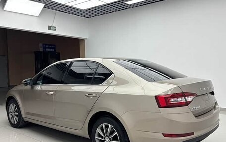 Skoda Octavia, 2022 год, 1 600 000 рублей, 11 фотография