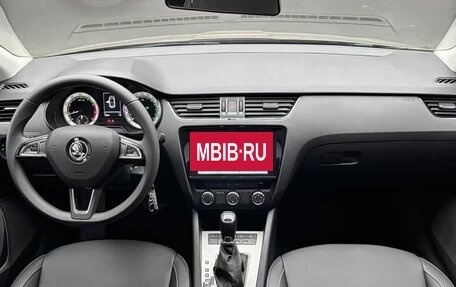 Skoda Octavia, 2022 год, 1 600 000 рублей, 5 фотография