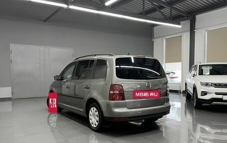 Volkswagen Touran III, 2008 год, 875 000 рублей, 6 фотография