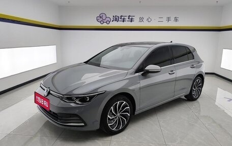 Volkswagen Golf VIII, 2022 год, 1 750 000 рублей, 1 фотография