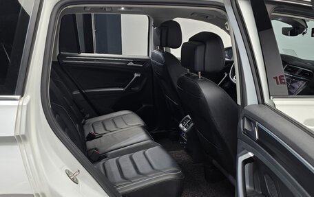 Volkswagen Tiguan II, 2022 год, 2 844 000 рублей, 15 фотография