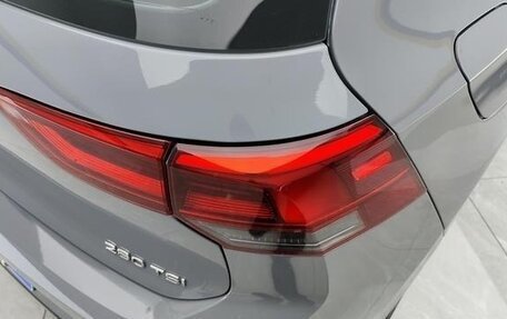 Volkswagen Golf VIII, 2022 год, 1 750 000 рублей, 12 фотография