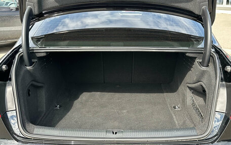 Audi A4, 2017 год, 1 990 000 рублей, 17 фотография