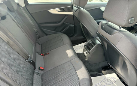 Audi A4, 2017 год, 1 990 000 рублей, 18 фотография