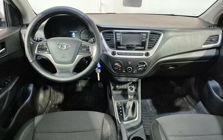 Hyundai Solaris II рестайлинг, 2018 год, 1 305 000 рублей, 10 фотография