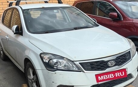 KIA cee'd I рестайлинг, 2011 год, 360 000 рублей, 2 фотография