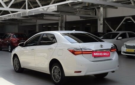 Toyota Corolla, 2018 год, 1 790 000 рублей, 5 фотография