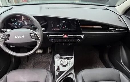 KIA Niro, 2023 год, 1 740 000 рублей, 5 фотография