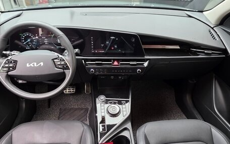 KIA Niro, 2023 год, 1 740 000 рублей, 9 фотография