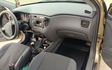KIA Rio II, 2006 год, 400 000 рублей, 9 фотография