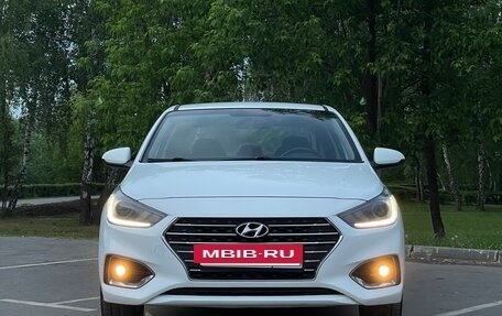 Hyundai Solaris II рестайлинг, 2017 год, 1 200 000 рублей, 2 фотография