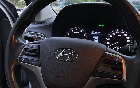 Hyundai Solaris II рестайлинг, 2017 год, 1 200 000 рублей, 17 фотография