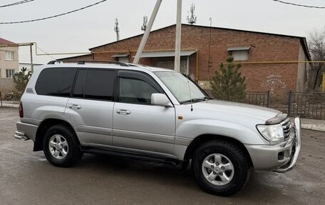 Toyota Land Cruiser 100 рестайлинг 2, 2006 год, 1 600 000 рублей, 3 фотография