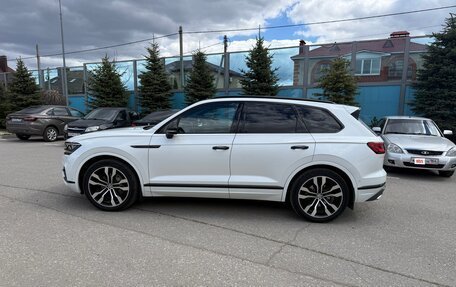 Volkswagen Touareg III, 2018 год, 3 850 000 рублей, 3 фотография