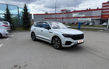 Volkswagen Touareg III, 2018 год, 3 850 000 рублей, 5 фотография