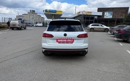 Volkswagen Touareg III, 2018 год, 3 850 000 рублей, 8 фотография