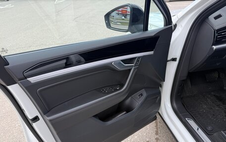 Volkswagen Touareg III, 2018 год, 3 850 000 рублей, 11 фотография