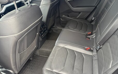 Volkswagen Touareg III, 2018 год, 3 850 000 рублей, 14 фотография