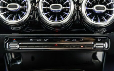Mercedes-Benz A-Класс, 2020 год, 2 458 000 рублей, 32 фотография