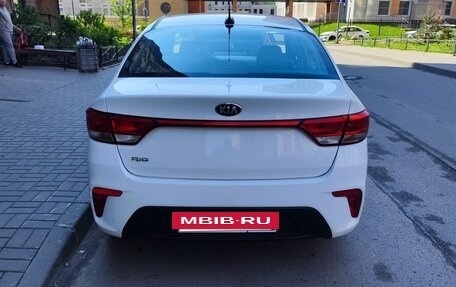 KIA Rio IV, 2019 год, 880 000 рублей, 2 фотография