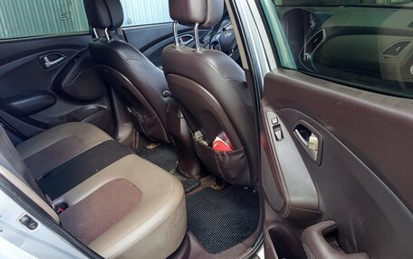 Hyundai ix35 I рестайлинг, 2010 год, 1 070 000 рублей, 17 фотография