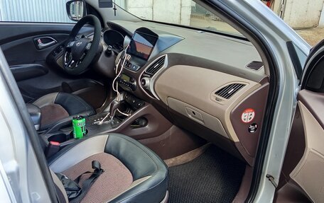 Hyundai ix35 I рестайлинг, 2010 год, 1 070 000 рублей, 15 фотография