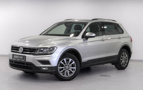 Volkswagen Tiguan II, 2019 год, 2 500 000 рублей, 1 фотография