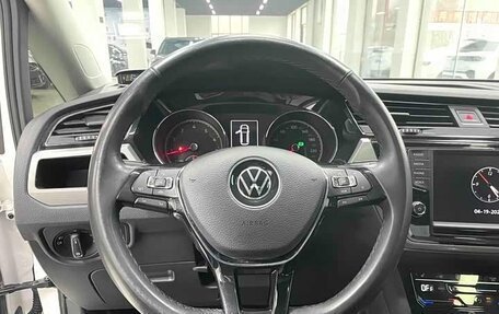 Volkswagen Touran III, 2021 год, 1 951 040 рублей, 8 фотография