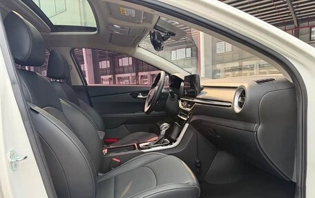 KIA K3, 2022 год, 1 330 000 рублей, 13 фотография