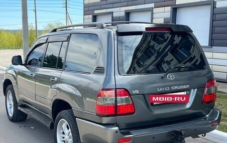 Toyota Land Cruiser 100 рестайлинг 2, 2001 год, 1 750 000 рублей, 2 фотография