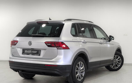 Volkswagen Tiguan II, 2019 год, 2 500 000 рублей, 5 фотография