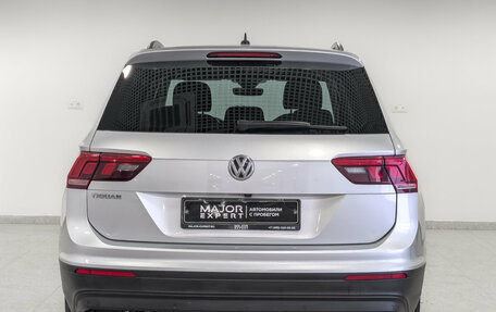 Volkswagen Tiguan II, 2019 год, 2 500 000 рублей, 6 фотография