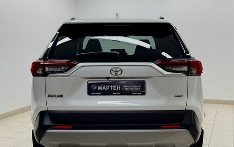 Toyota RAV4, 2020 год, 3 400 000 рублей, 5 фотография
