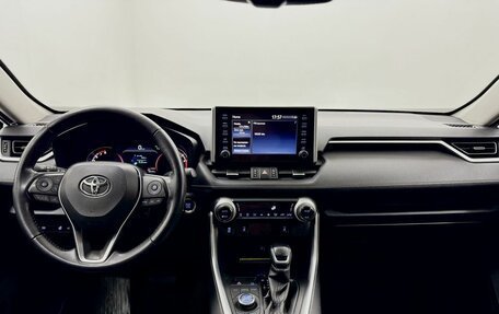 Toyota RAV4, 2020 год, 3 400 000 рублей, 18 фотография
