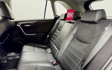 Toyota RAV4, 2020 год, 3 400 000 рублей, 14 фотография