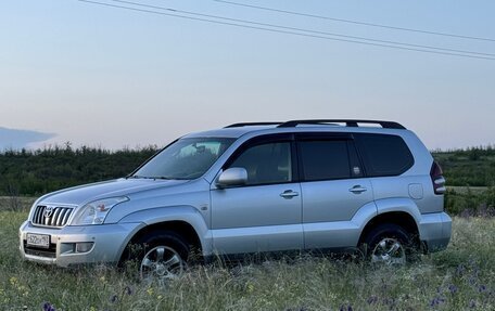 Toyota Land Cruiser Prado 120 рестайлинг, 2003 год, 4 фотография