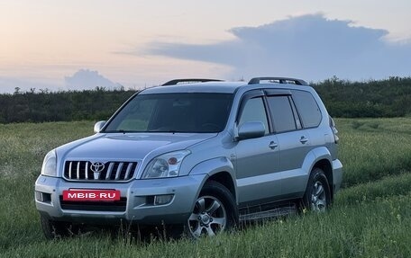 Toyota Land Cruiser Prado 120 рестайлинг, 2003 год, 16 фотография