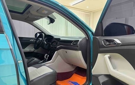 Volkswagen T-Cross I, 2022 год, 1 665 006 рублей, 10 фотография