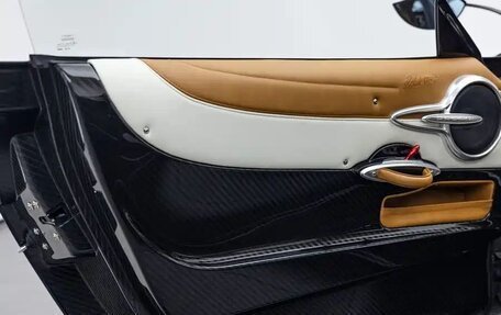 Pagani Huayra, 2025 год, 882 200 064 рублей, 23 фотография