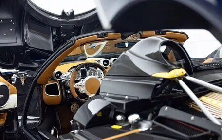 Pagani Huayra, 2025 год, 882 200 064 рублей, 22 фотография