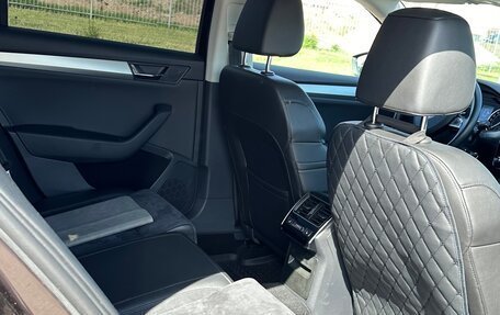 Skoda Superb III рестайлинг, 2017 год, 2 450 000 рублей, 20 фотография