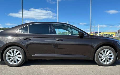 Skoda Superb III рестайлинг, 2017 год, 2 450 000 рублей, 22 фотография